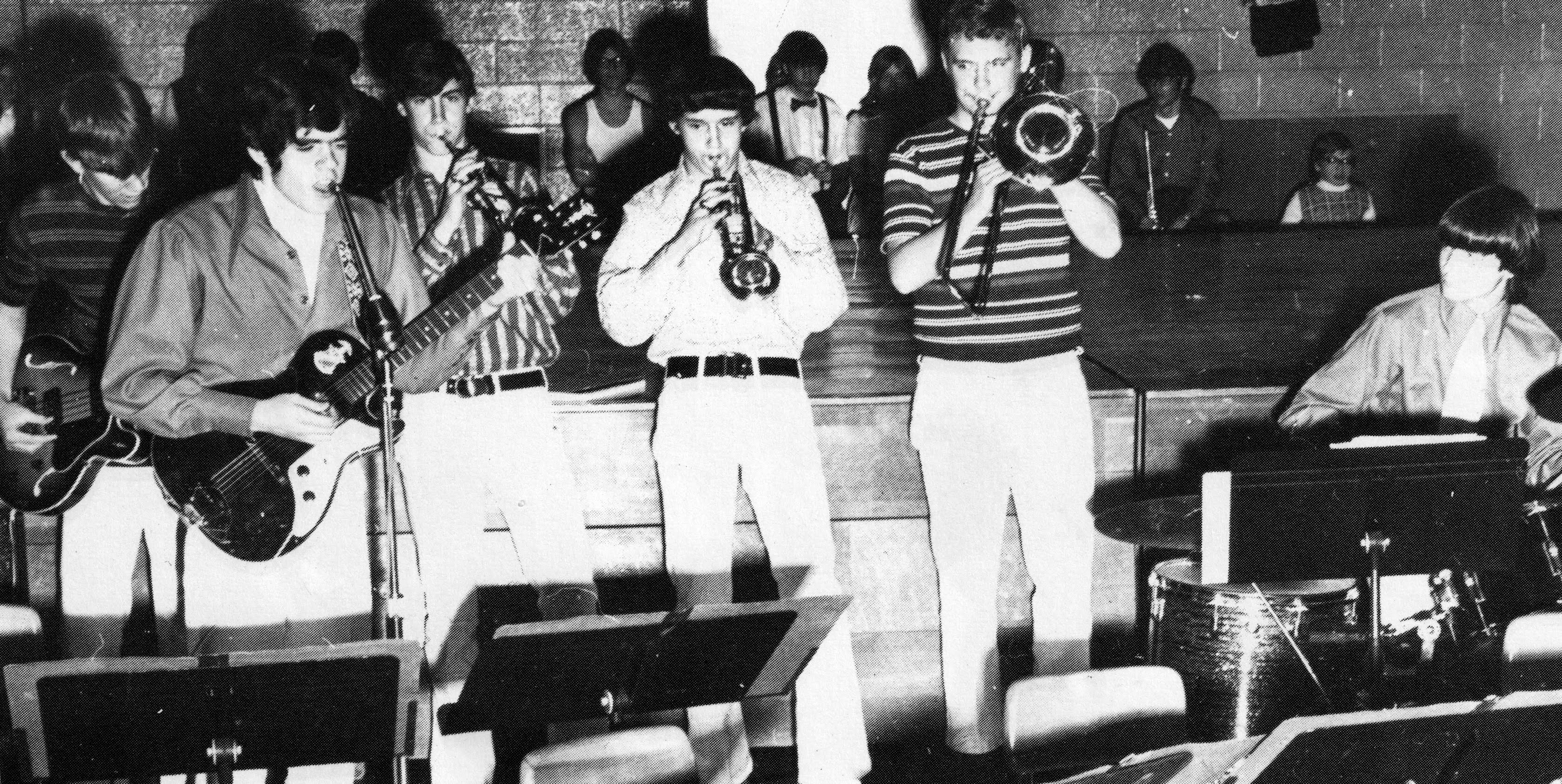 The band performs in the early '70s