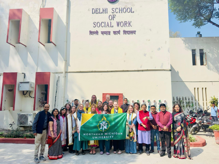 Students at Delhi School of Social Work with faculty members (Photo: Bhupendra Pratap)