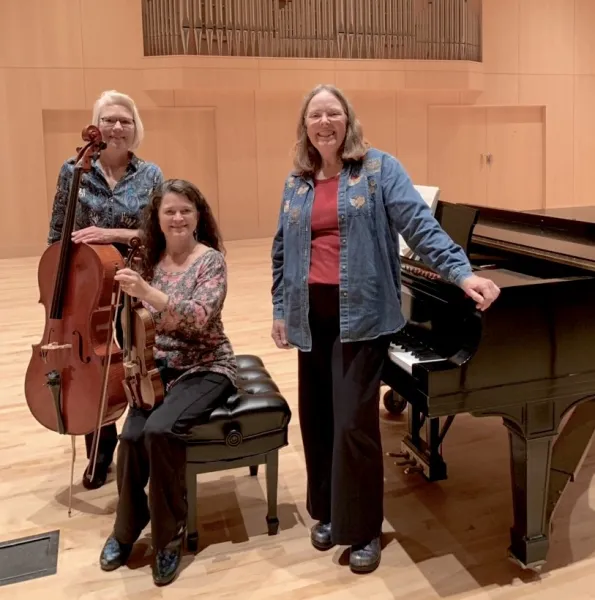 Music and strings trio