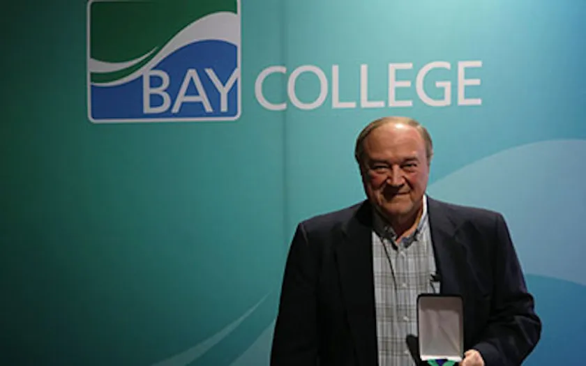 Dupont with his award