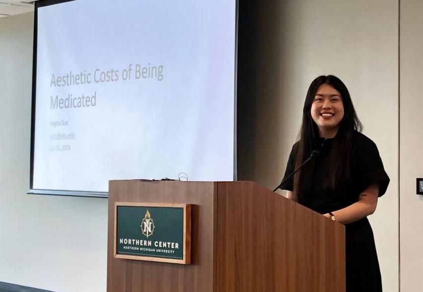 Angela Sun from Washington and Lee University presented “The Aesthetic Costs of Being Medicated” at the conference.