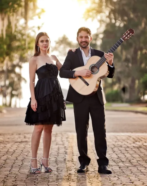 Deux Saisons (Keri Lee Pierson and Christopher Schoelen)