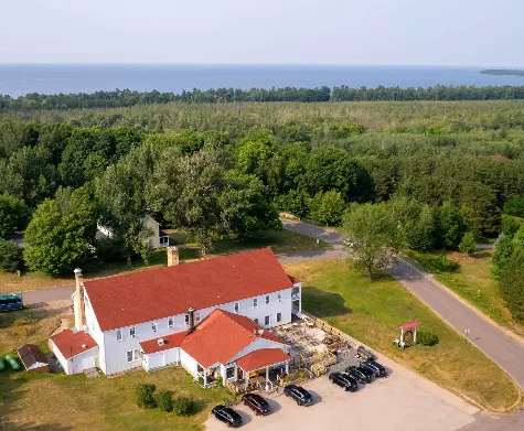 Historic Thunder Bay Inn photo from official website.