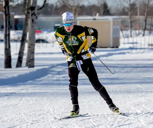 Zak Ketterson competing for the Wildcats