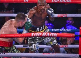 Photo by Daniel Cork (proamfighttalk.blogspot.com)