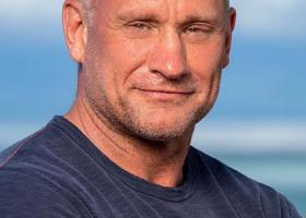 Laidlaw (cast photo)