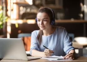 Online education (stock photo)