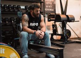 Fraser. The acronym on his shirt reflects his mantra: "Hard Work Pays Off"