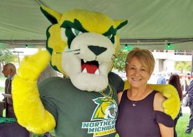 Meier with Wildcat Willy outside the awards ceremony (Susan Meier photo)