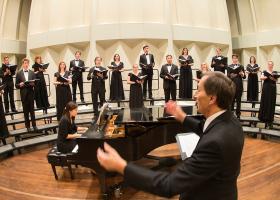 Bausano conducting the Chamber Singers (Miami University photo)