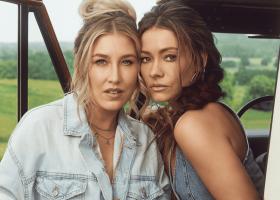 Maddie & Tae