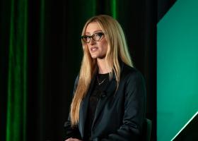 Senja Spelman presenting at Top 500 Live in Las Vegas.